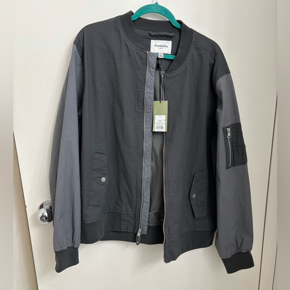 Goodfellow lightweight men’s color block  jacket with sleeve pocket